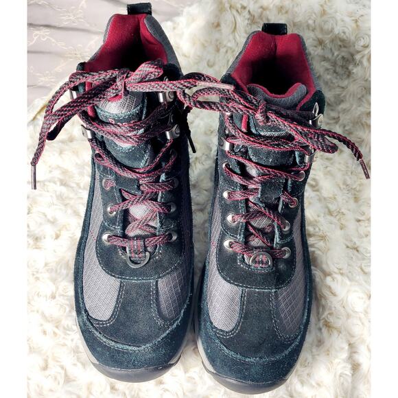 L.L.Bean Womens Black Winter Hiking Boots Size 7.5 Hiking Normcore Preppy sports - Picture 1 of 8